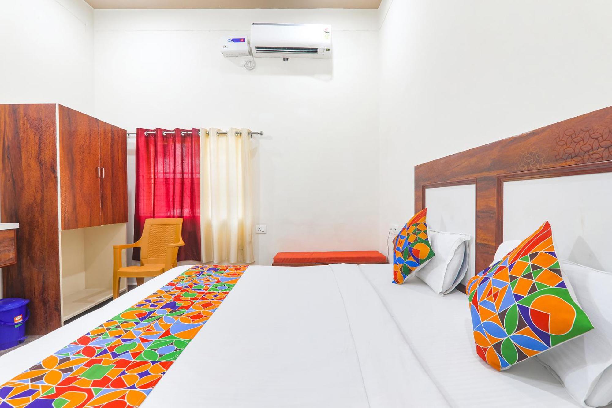 Fabhotel Shree Venkatesh Nileyam Ayodhya Buitenkant foto